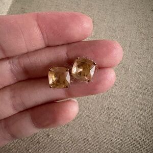 Stella & Dot peach stud earrings